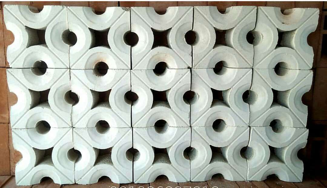 Roster Putih Motif Padi - Bata Roster